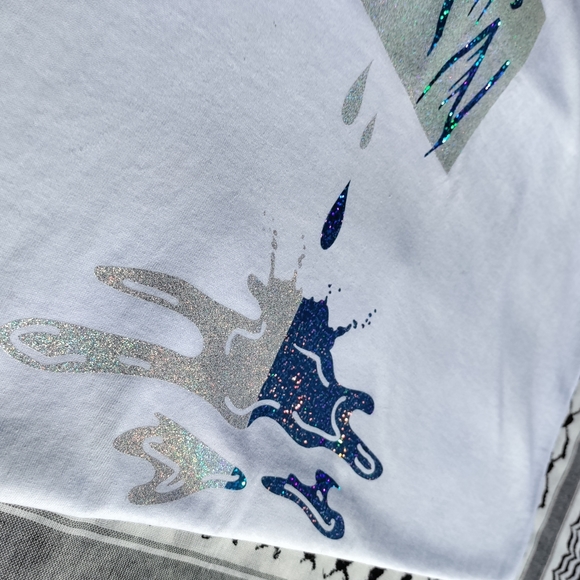 📸 Dripping Hebrew T-shirt - Picture 3 of 17